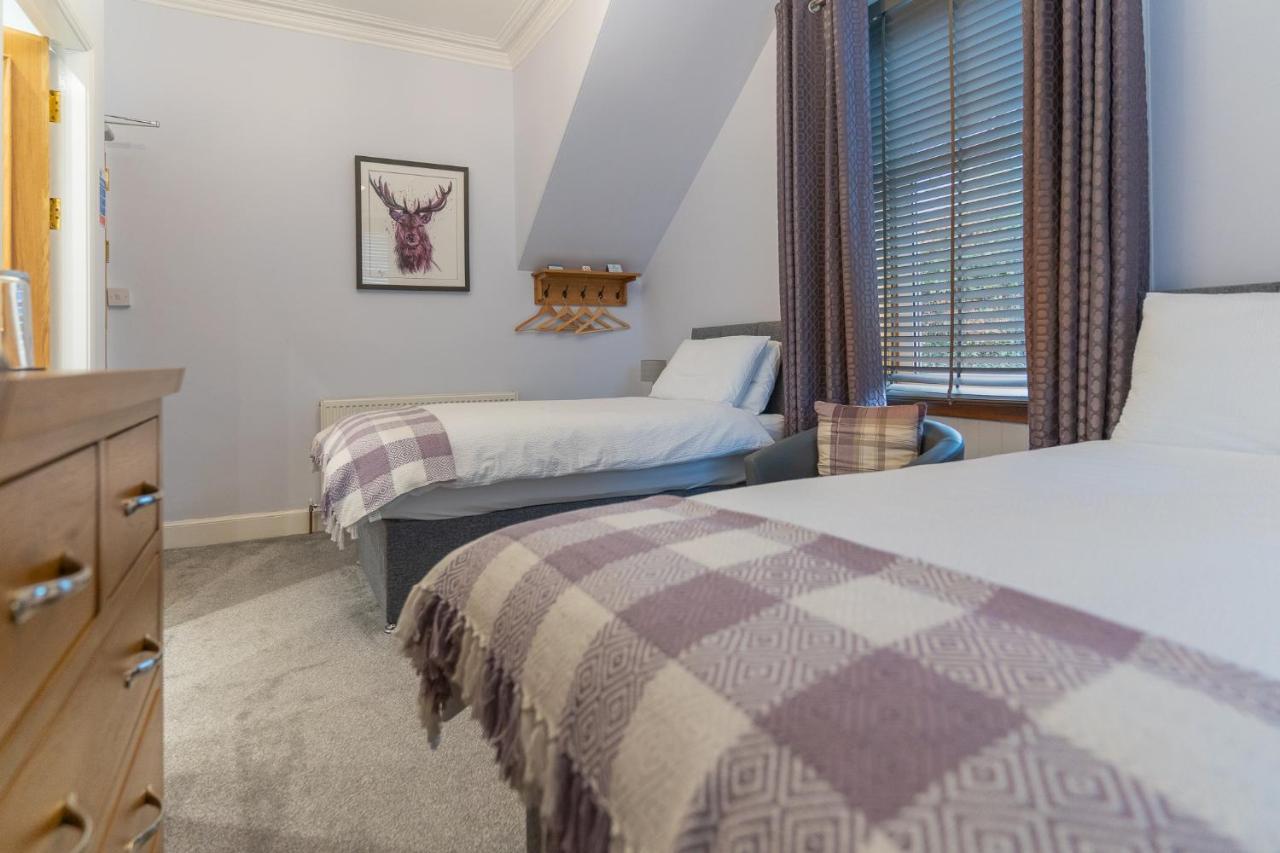 Firtree Bed And Breakfast At Galvelbeg House Crieff Exterior foto