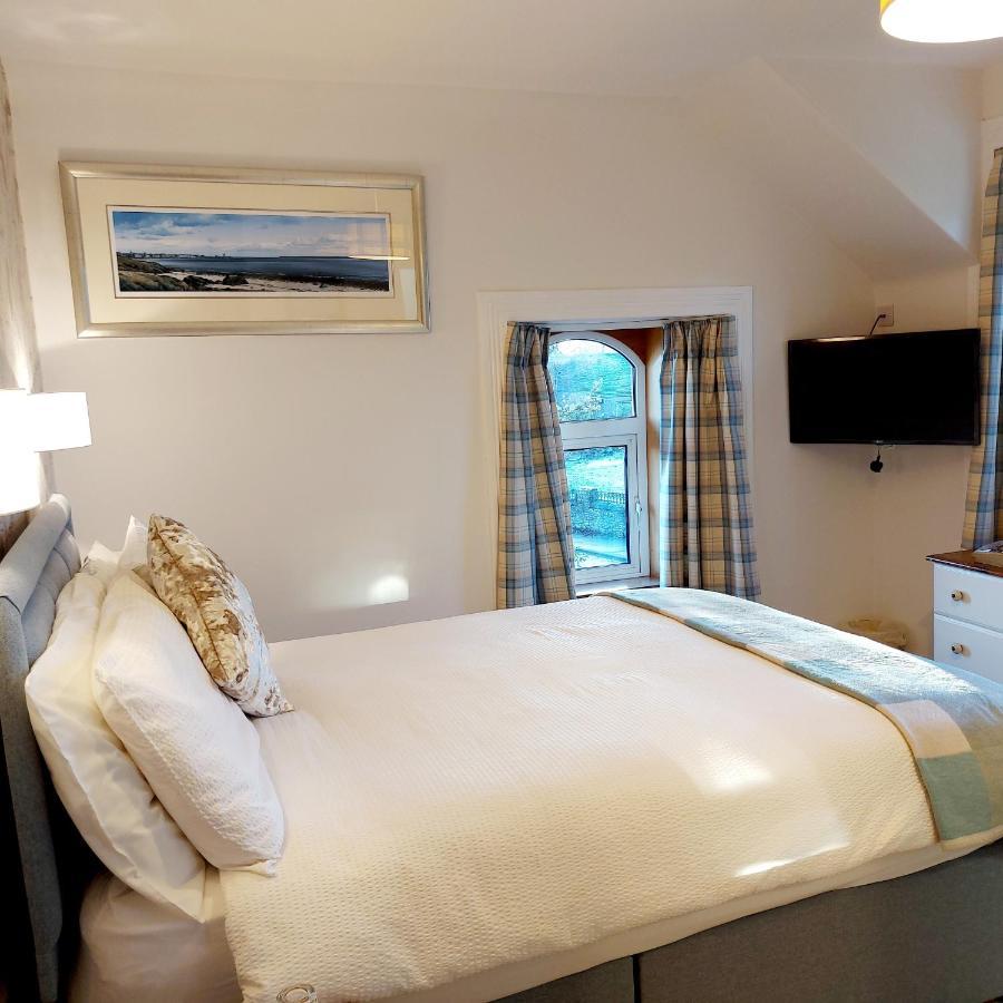 Firtree Bed And Breakfast At Galvelbeg House Crieff Exterior foto